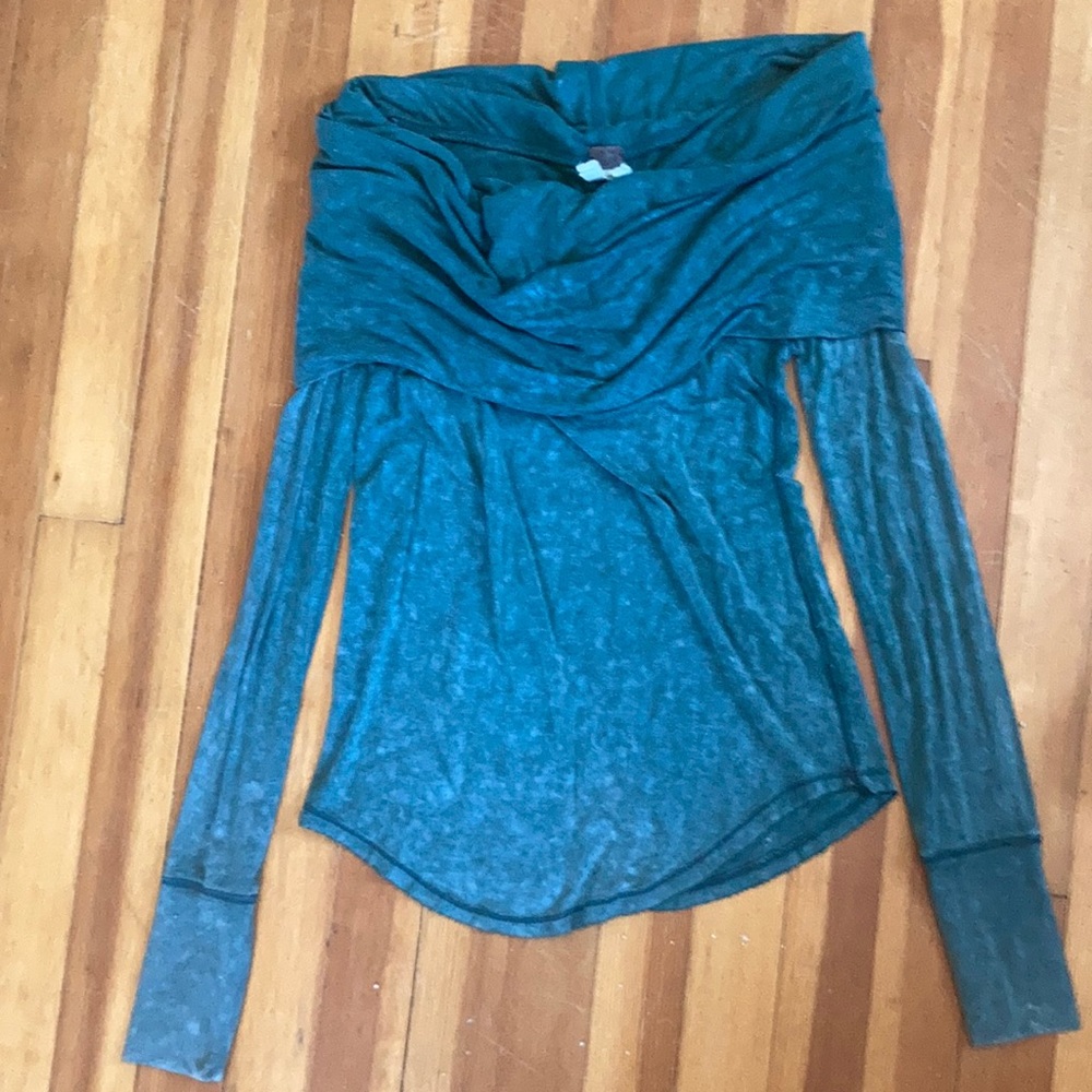 Beyond soft turquoise Free People cowl neck top - size XS